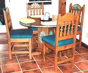 Santa Ana Round Dining Set