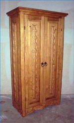 Aurora Special Jewelry cabinet, Closed View