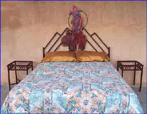 Cowboy Headboard.jpg (17018 bytes)